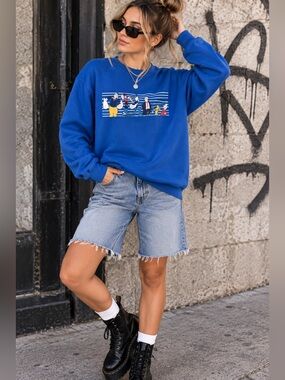 Popeye & Friends Graphic Crewneck Sweatshirt Blue NWT Size Small